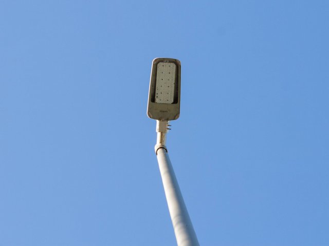 5.1 Lampa oświetlenia terenu przy budynku krat